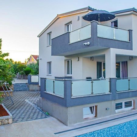 Villa Mmm Vantacici Exterior photo